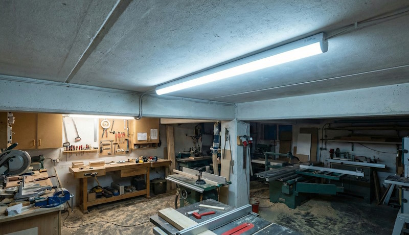 LED Lampe oder Röhre flackert: Ursachen finden und beheben