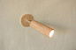 Preview: Newgarden Roll 4 Akku Holz-Optik Wandleuchte, Montage ohne Bohren, warmweißes Licht, USB-Ladekabel ø4,5x12 cm