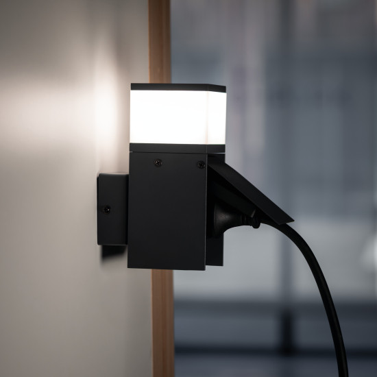 Kanlux Wandleuchte DASTEN EL16 mit Steckdose Außen schwarz G9 IP44 38768