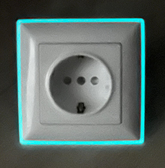 4 x SOIXX im Dunkeln leuchtende Rahmen Gunsan Visage Steckdosen Schalter