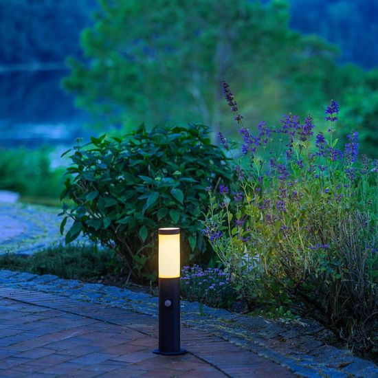 Brilliant Dody Außensockelleuchte 45cm mit Bewegungsmelder E27 IP44 Schwarz 90947A06