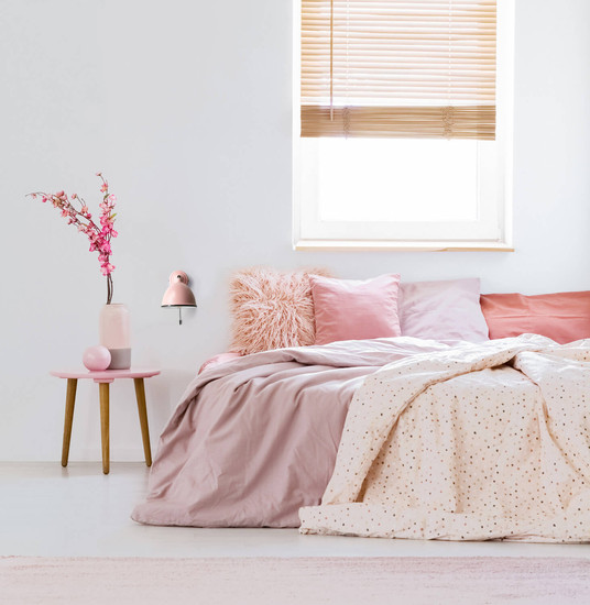 Brilliant Telio Wandleuchte mit Zugschalter E14 Pink 97002/17