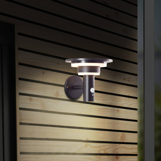 Brilliant Garvina LED Außenwandleuchte mit Solar und Bewegungsmelder 3W Warmweiß IP44 Schwarz Solar, Bewegungsmelder G40405/06
