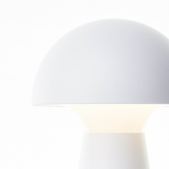 Brilliant Navabi LED Außentischleuchte 17,9cm 1,5W Warmweiß IP44 Weiß USB G40896/05