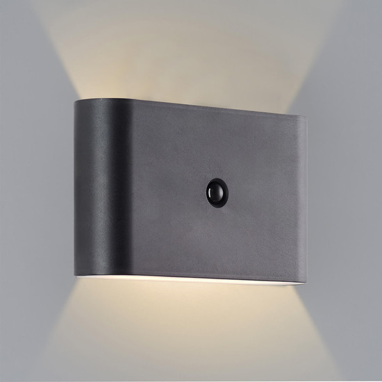 Brilliant Xino LED Außenwandleuchte mit Bewegungsmelder 3W Warmweiß IP44 Schwarz Bewegungsmelder, USB, Magnet G80605/06