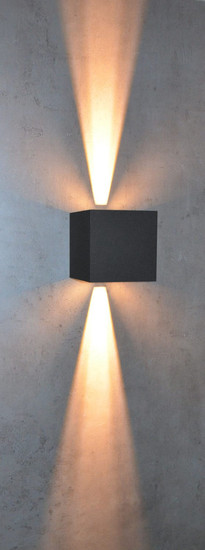e2 LED Außenwandleuchte Qube up&down 7W CCT warm-/neutral-/tageslichtweiss 3000K/4000K/6000K IP65 Anthrazit Aluminium 10x10cm