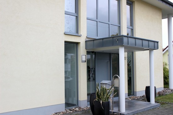 Eco-Light Slim LED Wandleuchte 3000 K 8W Bewegungsmelder IP44 Edelstahl