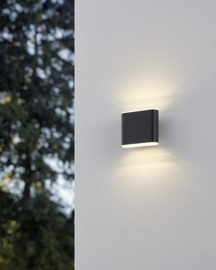 Eglo LED Außen-Wandleuchte Grutti 2-flammig 2x 2,9W CCT warm-/neutral-/tageslichtweiss 3000/4000/6500K IP65 Anthrazit Transparent Aluminium 11,5x9cm 901025