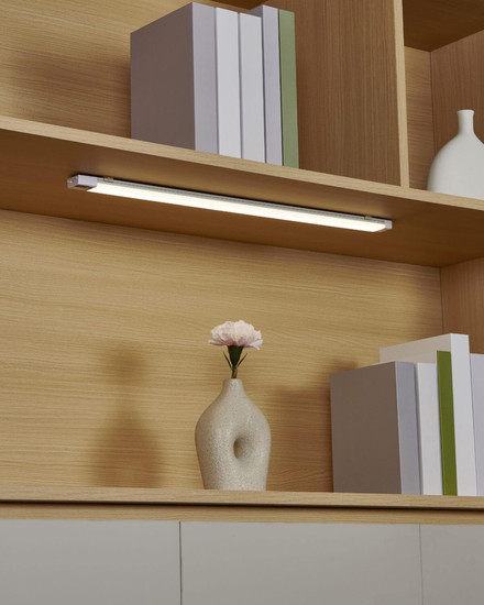 Eglo LED Unterbauleuchte Selrino dimmbar 8W CCT warm-/neutral-/tageslichtweiss 2700/4000/6500K Bewegungsmelder Weiss 57x3cm 901997