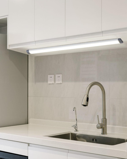 Eglo LED Unterbauleuchte Lerca 6W neutralweiss 4000K Grau Aluminium 47x2,5cm 902003