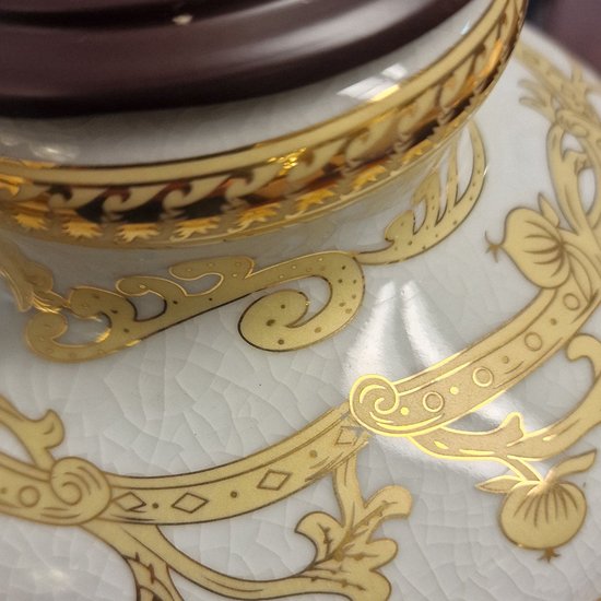 Elstead Goldthistle Tischleuchte E27 Gold Weiß, Made in UK