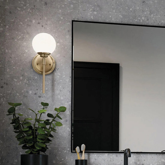 Elstead Benno Wandleuchte G9 Champagnerbronze Opalglas weiß IP44