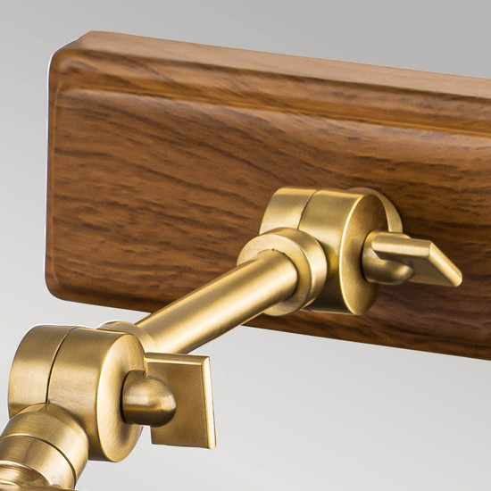 Elstead Winchfield Bilderleuchte E14 2-fach Antik-Messing und Eiche-Effekt Messing Antik und Eicheoptik