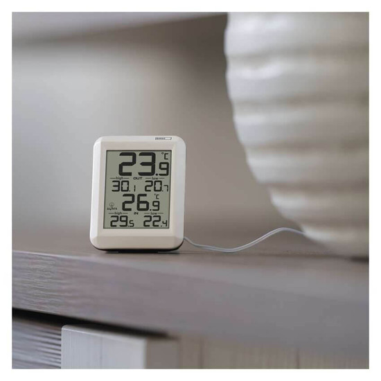 Emos Digitales Thermometer mit kabelgebundenem Außensensor Min/Max-Anzeige E0422
