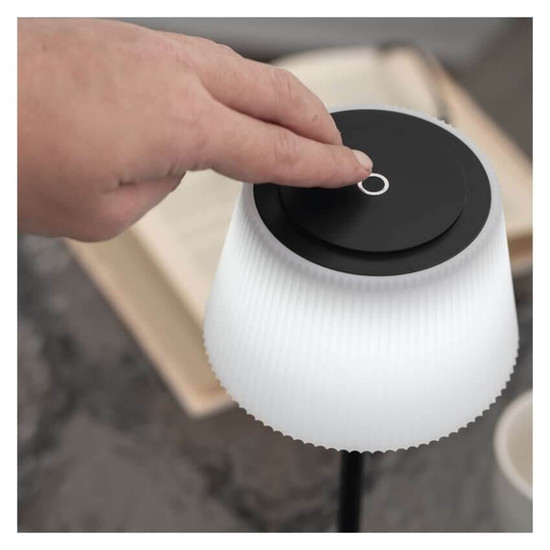 Emos LED Schreibtischleuchte 4W CCT warm-/neutralweiss 3000K/4000K/5000K Akku IP44 Schwarz 33x13cm Z7630B