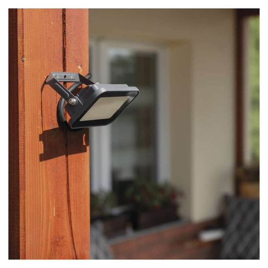 Emos LED Fluter Inovo 10W neutralweiss 4000K IP65 Anthrazit Aluminium ZS2612