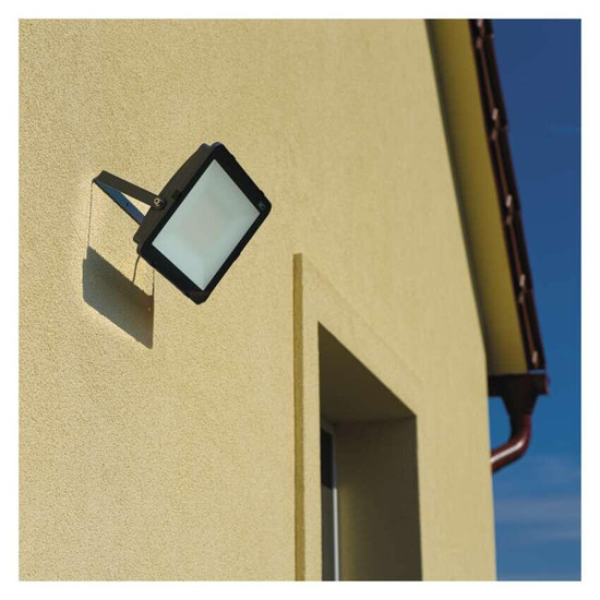 Emos LED Fluter Inovo 100W neutralweiss 4000K IP65 Anthrazit Aluminium 30x22cm ZS2652