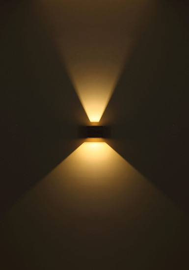 Globo LED Wandleuchte Alina 8W warmweiss Holzoptik dunkel MDF 13x10cm