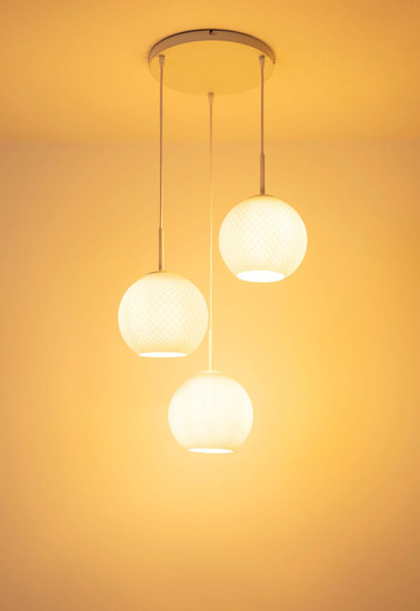 Globo Pendelleuchte Andre 3-flammig E27 Weiß matt opal Metall Glaskugeln Ø46cm