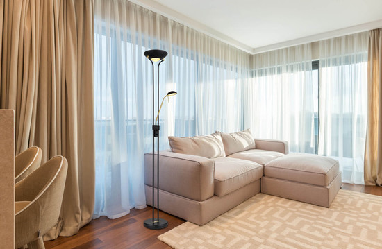 Globo Leonas LED Stehleuchte 20W Warmweiß Schwarz Matt, Metall 180cm 59020B