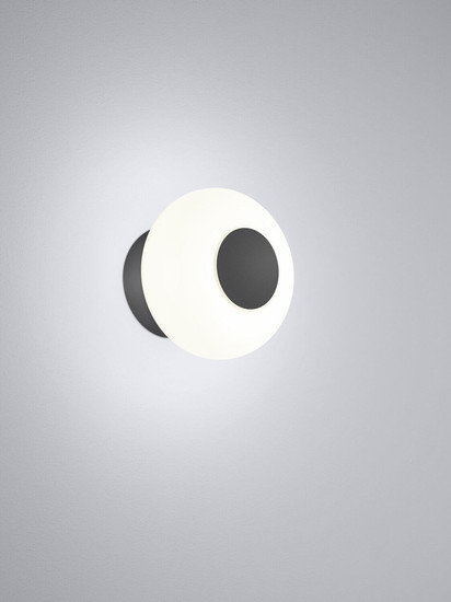 Helestra SAPO LED Wandleuchte 8W dimmbar 90Ra warmweiss Mattschwarz Aluminium Opalglas weiß
