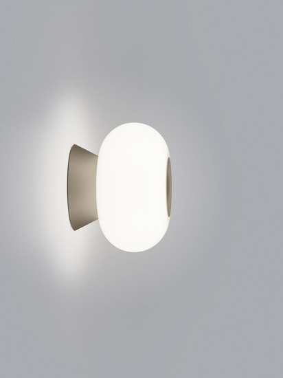 Helestra SAPO LED Wandleuchte 8W dimmbar 90Ra warmweiss Coffee Aluminium Opalglas weiß