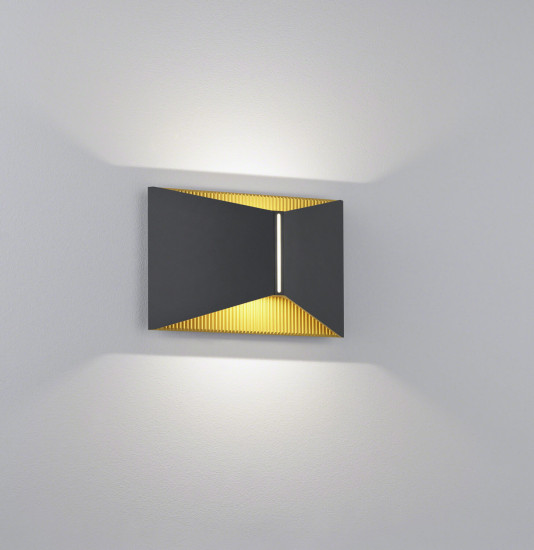 Helestra VID LED Wandleuchte 10W dimmbar IP65 90Ra warmweiss Schwarz-Gold Aluminium
