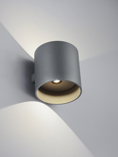 Helestra TOZY LED Wandleuchte 8W dimmbar IP65 90Ra warmweiss Graphit Aluminium-Guss