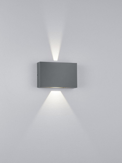 Helestra PARI LED Wandleuchte 6W IP65 90Ra Steuerbare Lichtfarbe, warmweiss schwenkbar Graphit Aluminium Glas klar