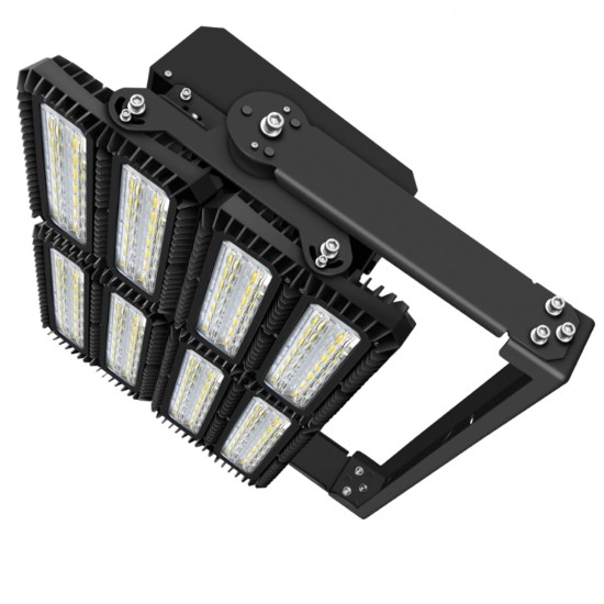 ISOLED LED Flutlicht 900W, 130x25° asymmetrisch, variabel, DALI dimmbar, warmweiß, IP66 (ext. Trafo)