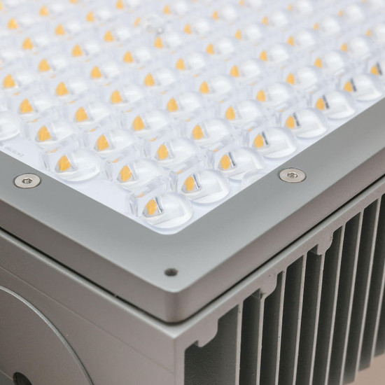 Isoled LED Flutlichtanlage LW 1.250W, 130x25°, 2 Module (Lichtpunkte), DALI dimmbar, neutralweiß, IP66 116655