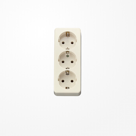 Jung 10S23LA SCHUKO-Dreifach-Steckdose, ohne Zugentlastung, weiß