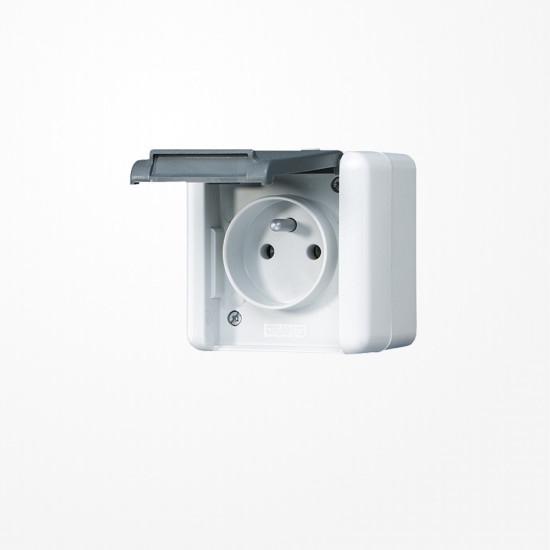 Jung 821FKIW Steckdose, französisch/belgisches System, Schraubklemmen, SAFETY+, senkrecht, IP 44, WG 800