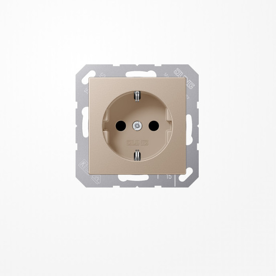 Jung A1520KICH SCHUKO-Steckdose, 16 A 250 V ~, SAFETY+, Duroplast lackiert, Serie A, champagner