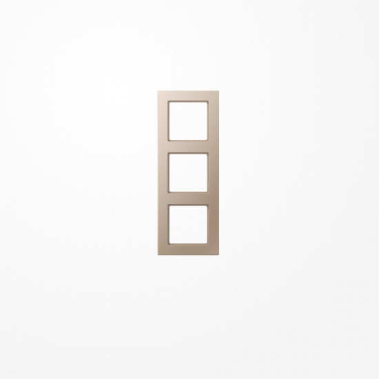 Jung AC583CH Rahmen 3fach, senkrechte und waagerechte Montage, Duroplast lackiert, A CREATION, champagner