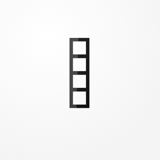 Jung AC584GLSW Glasrahmen 4fach, senkrechte und waagerechte Montage, Glas, A CREATION, schwarz (Glas)