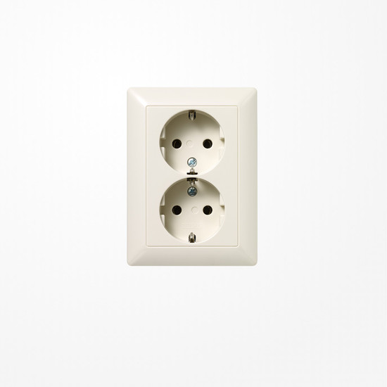 Jung AS5020U SCHUKO-Zweifach-Steckdose, 16 A 250 V ~, Duroplast, Serie AS, weiß