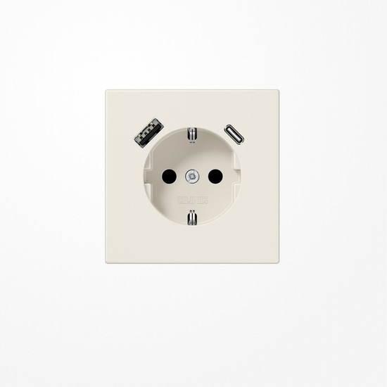 Jung LS1520-15CA SCHUKO-Steckdose 16 A 250 V ~, mit USB-Ladegerät 1xTyp A + 1xTyp C, SAFETY+, Serie LS, weiß