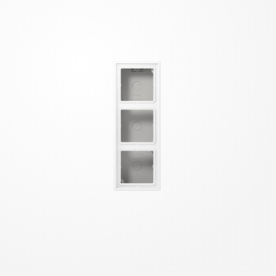 Jung LS583AWWM Aufputz-Kappe 3fach, Duroplast lackiert, Serie LS, schneeweiß matt