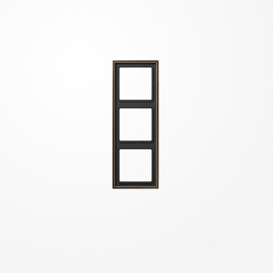 Jung ME2983AT Rahmen 3fach, senkrechte und waagerechte Montage, Messing, LS 990, Messing antik