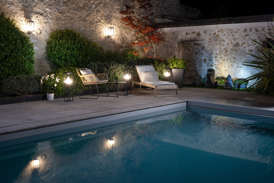 OSRAM LED Aussenleuchte Smart+ Solar Alps Pathway Multicolor 70cm RGB + W Dimmbar Warm weiß,RGB 4099854474392