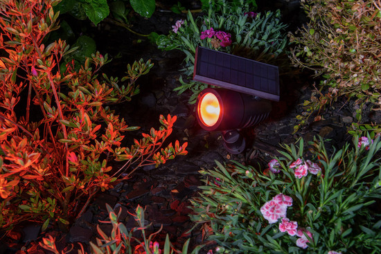 OSRAM LED Aussenleuchte Smart+ Solar Spot Multicolor RGB + TW Dimmbar Tunable White 4099854474477