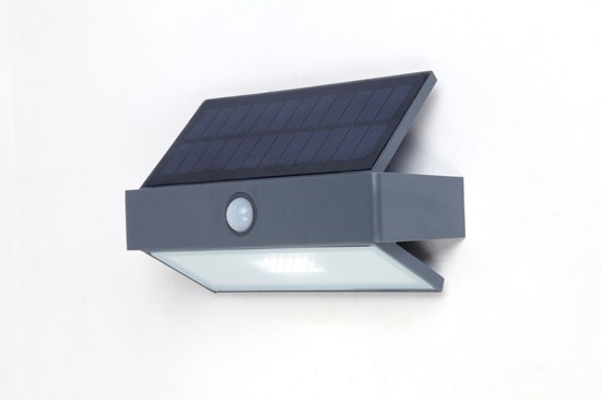 LUTEC Arrow LED Wandleuchte Solar 5000 K 2,3W IP44 Grau