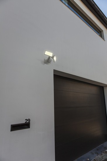 LUTEC Arc LED Aussenwandleuchte 2fach 5000 K 19W Bewegungsmelder IP54 Weiß