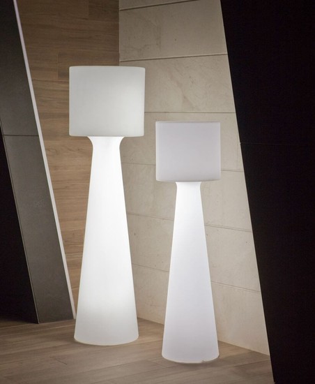 NewGarden GRACE 140 LED Outdoor Stehlampe 140cm indirektes Licht G13 Innen & Außen IP65