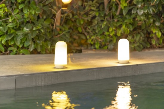 NewGarden CANDY LED Outdoor Tischleuchte 19cm + Akku, Fernbedienung Innen & Außen IP54