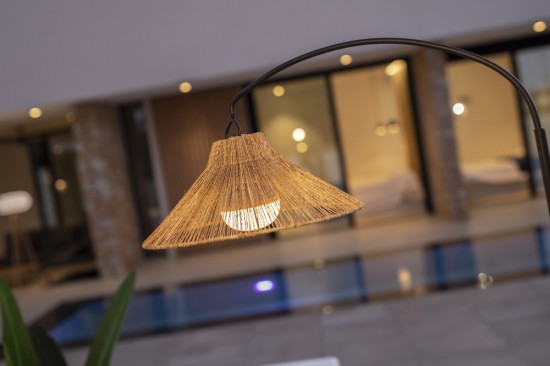 NewGarden NIZA 168 LED Stehleuchte Bogen-Leuchte kabellos Naturfaser + Akku, Controller Innen & Außen IP54