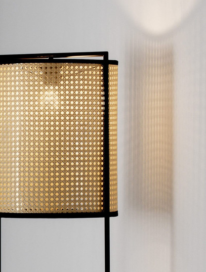 Nova Luce Stehleuchte Erto E27 Schwarz Stahl Rattan 150cm 9001119
