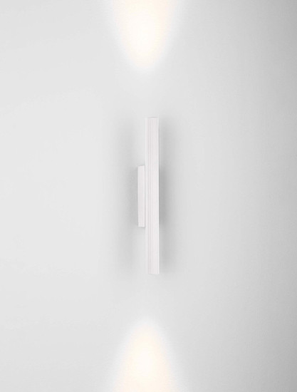 Nova Luce LED Wandleuchte Paron 8W warmweiss 3000K Weiß Aluminium 30x7cm 9060235