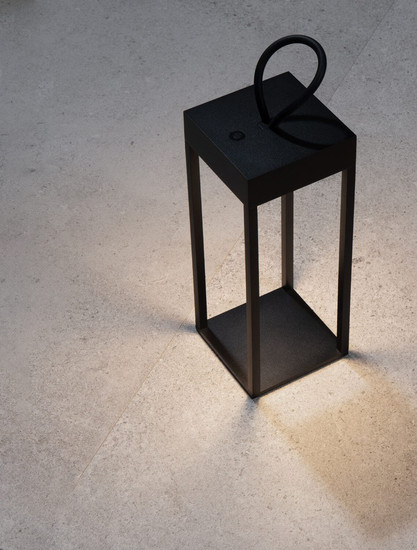 Nova Luce LED Akku-Stehleuchte Lucia dimmbar 4W warmweiss 3000K USB IP54 salzwasserfest Schwarz Aluminium 30cm 9176104